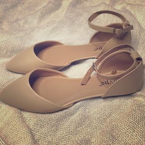 Tan flats